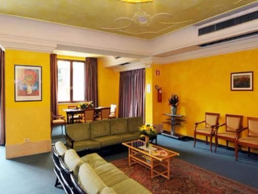 Panorama Aparthotel