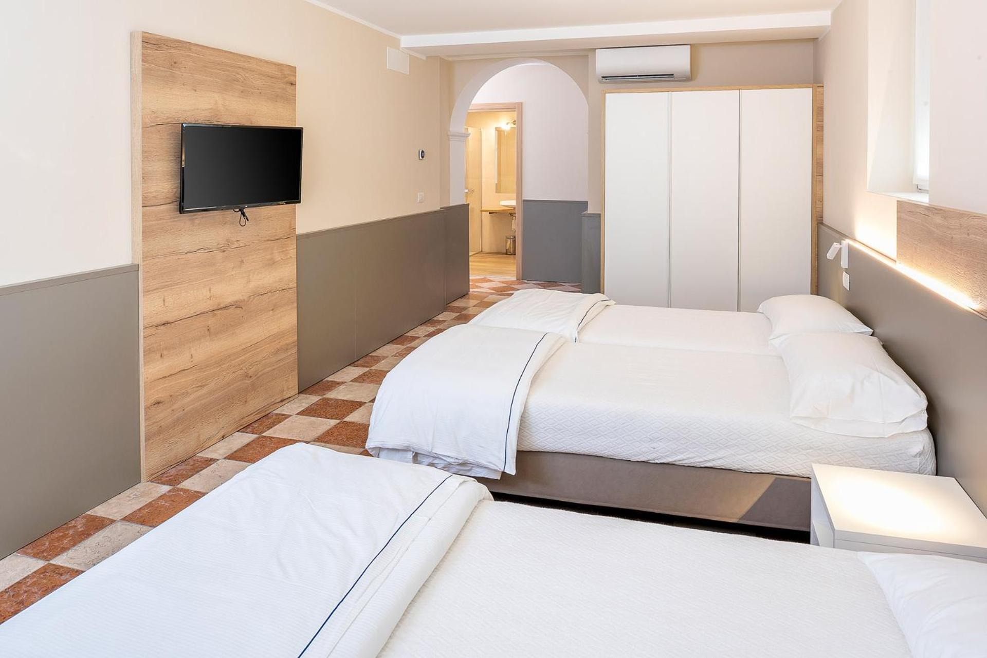 Panorama Aparthotel 3*